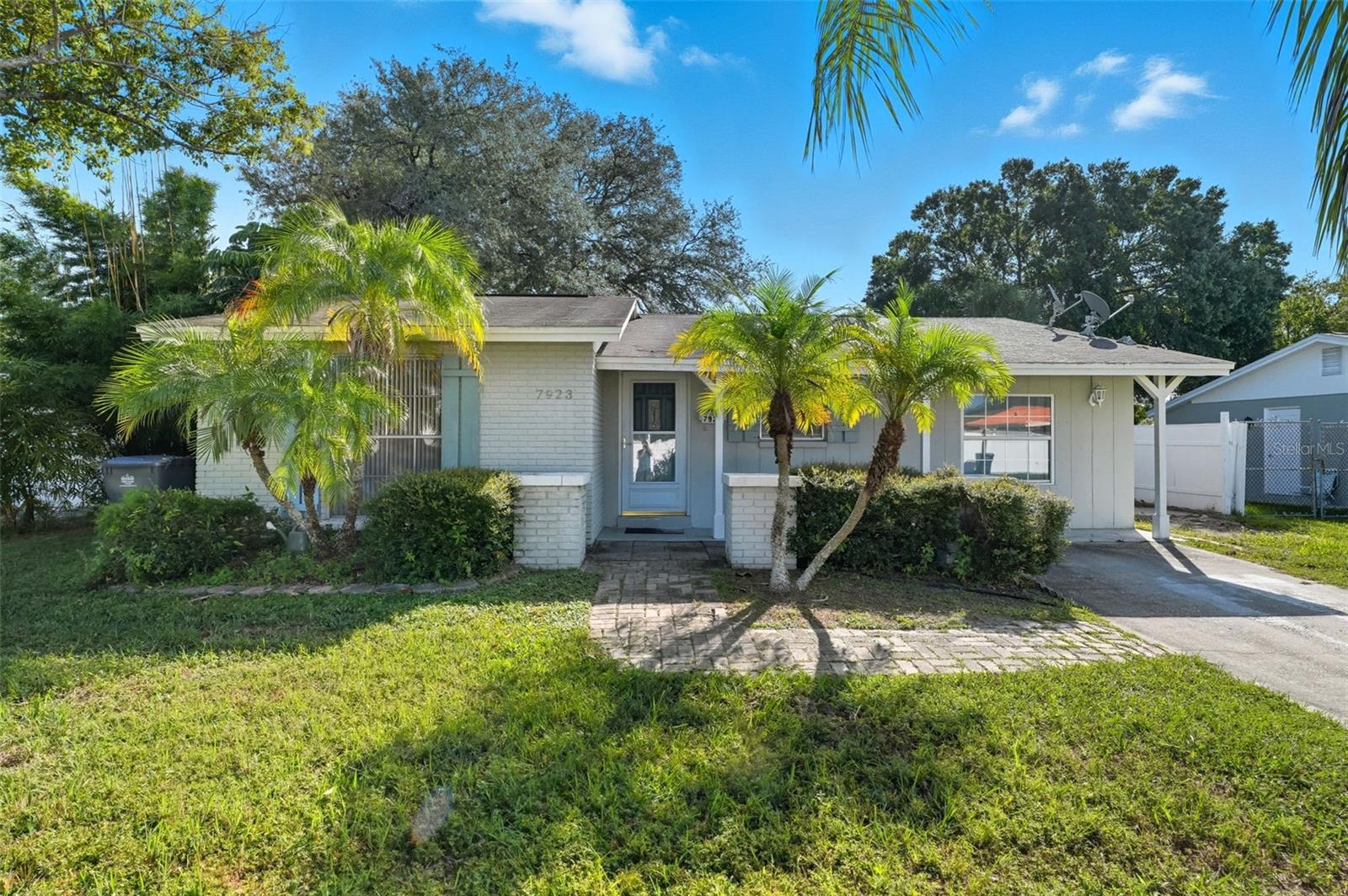 7923 WOODVINE CIRCLE