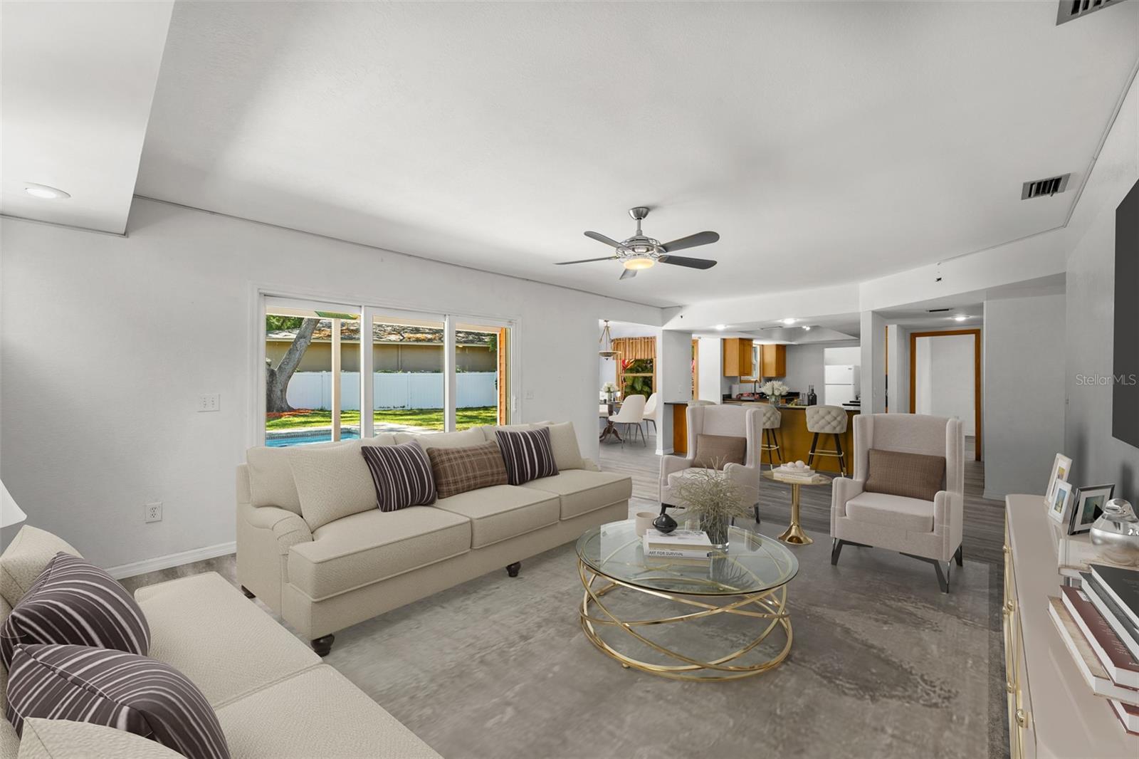 CHATEAU WOOD - Residential