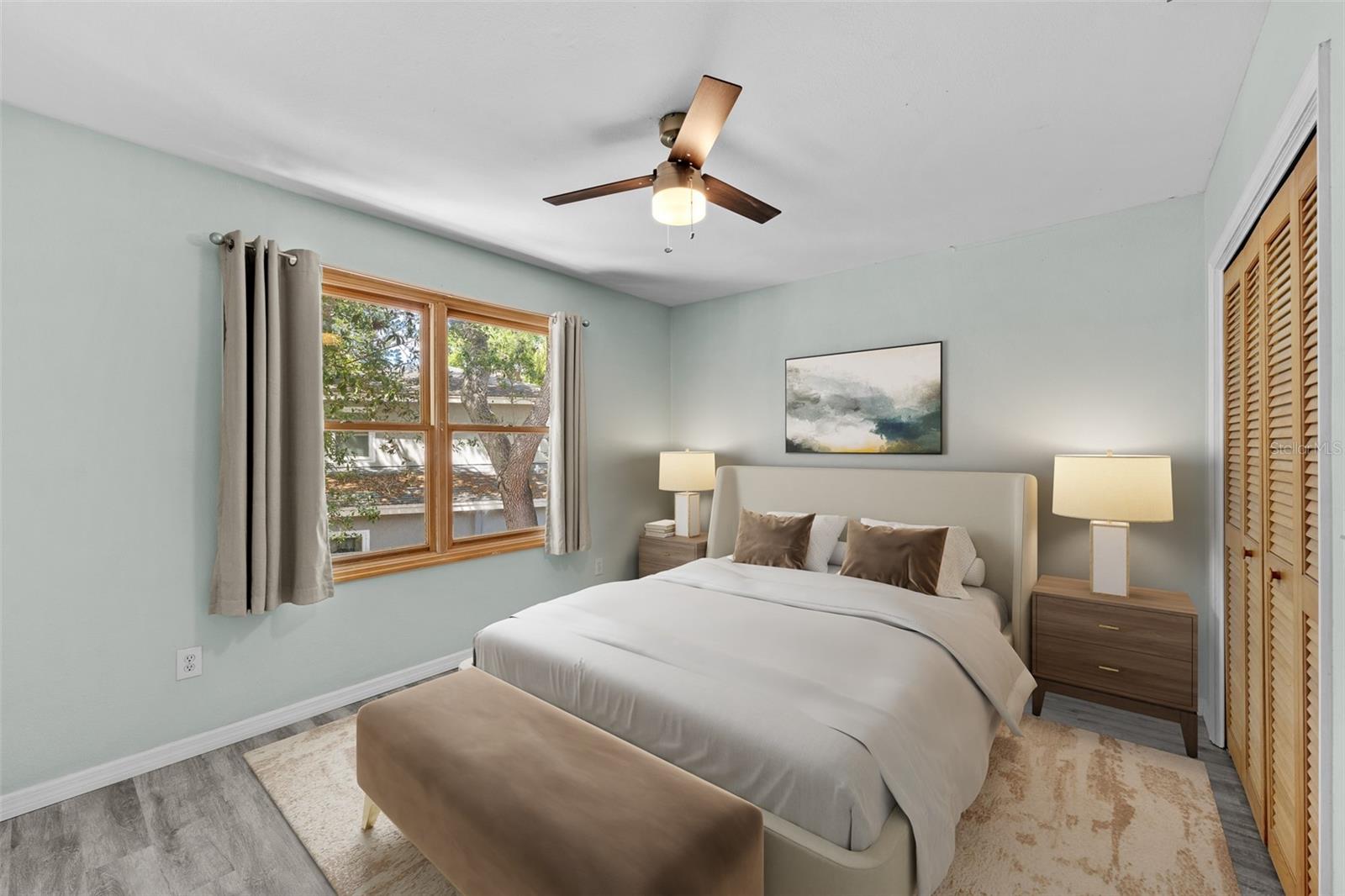 CHATEAU WOOD - Residential