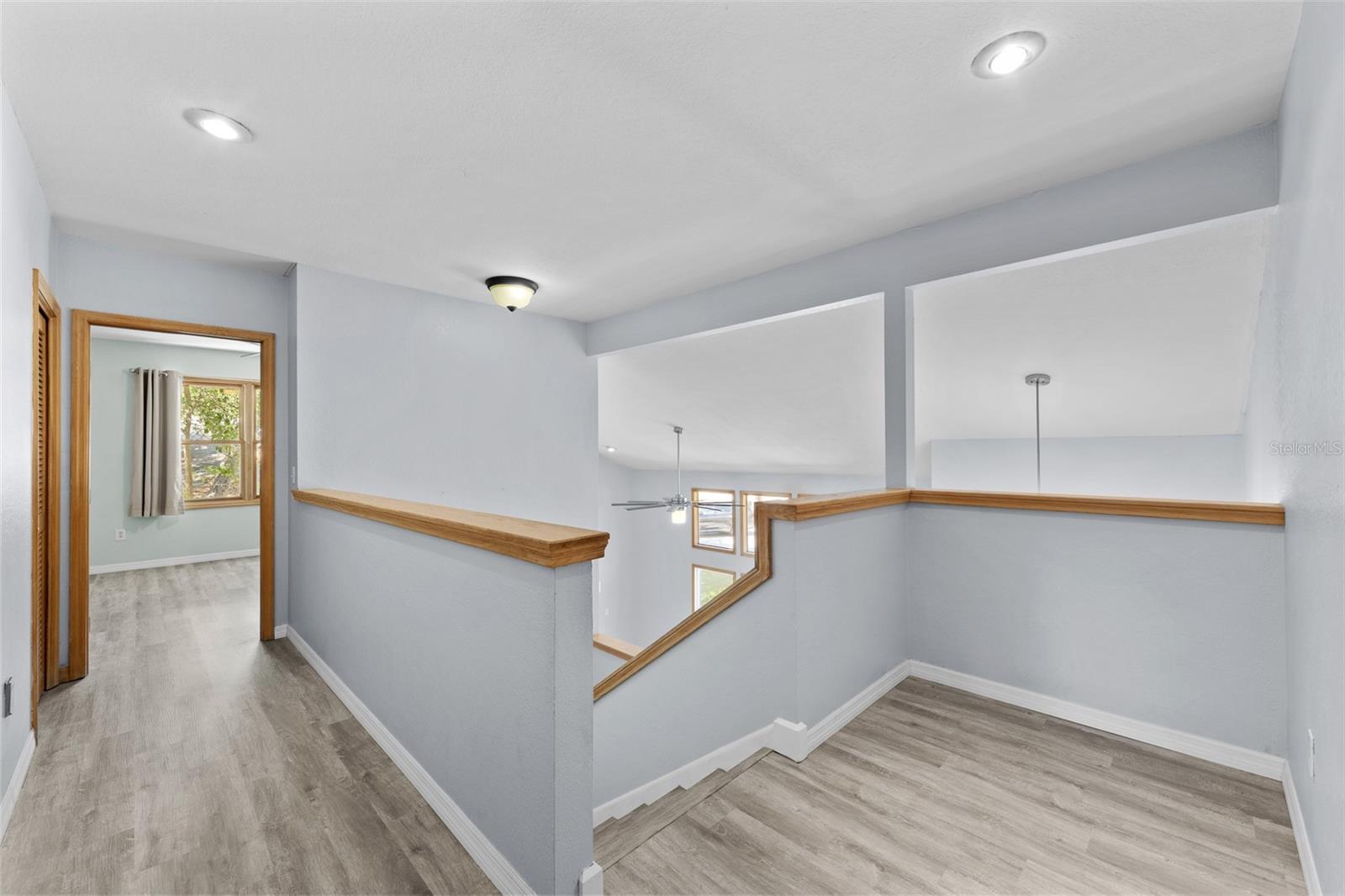 CHATEAU WOOD - Residential