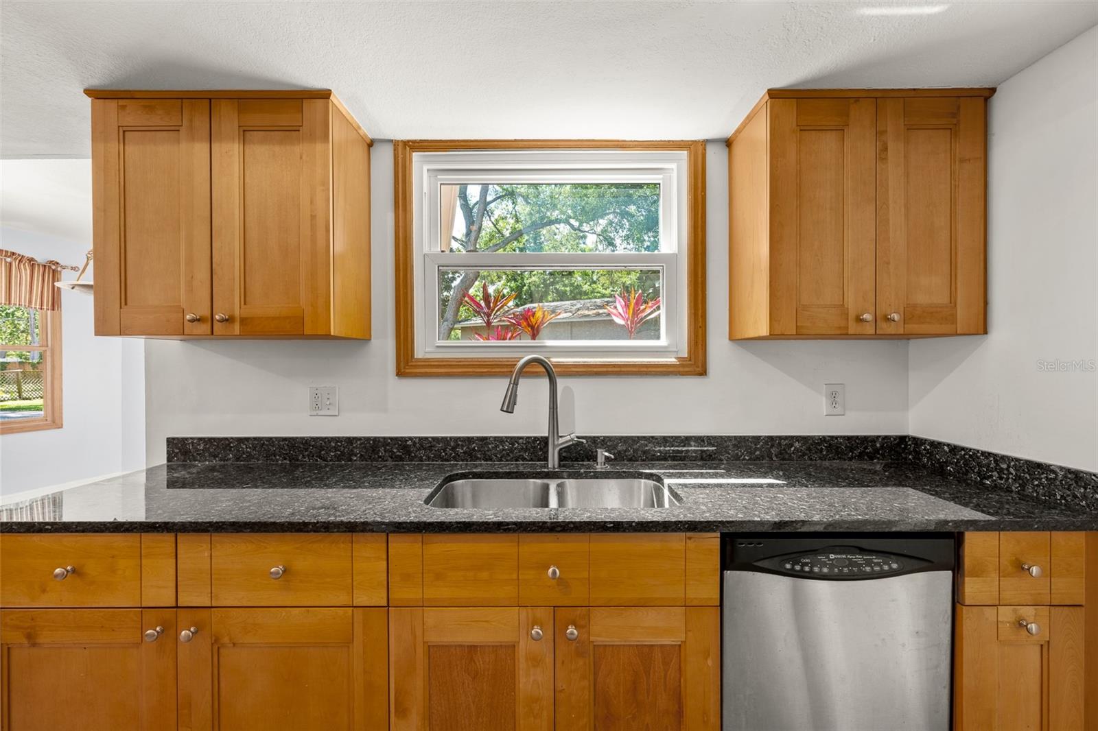 CHATEAU WOOD - Residential