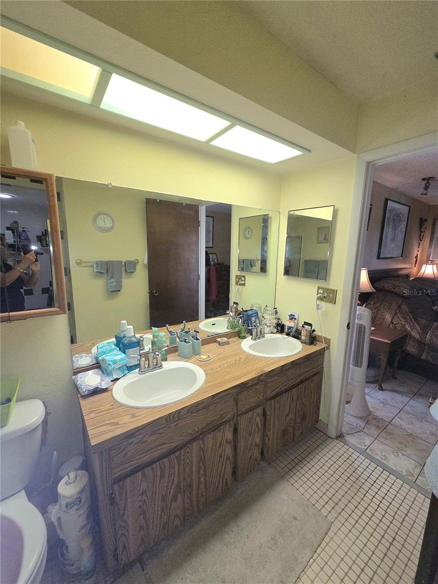 OAK PARK SUB-UNIT 4 - Residential