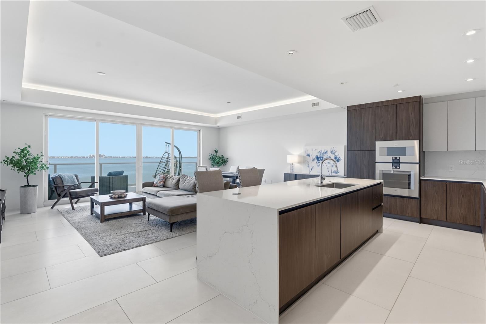 SERENA BY THE SEA - Residential