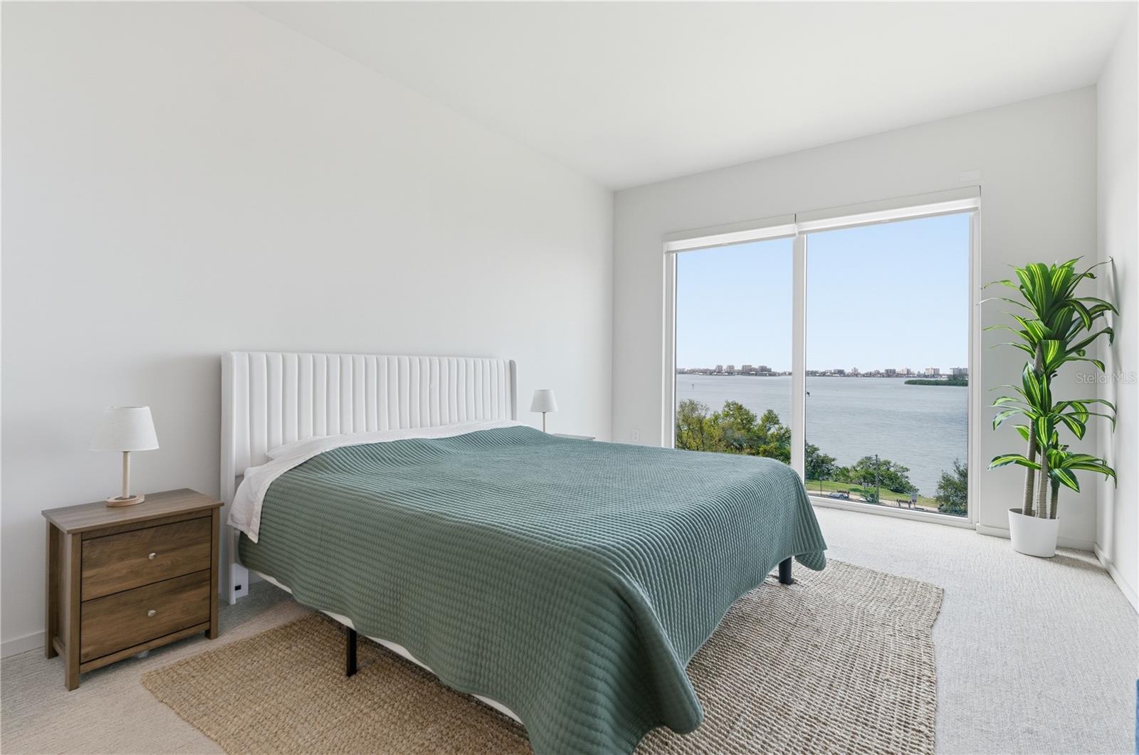 SERENA BY THE SEA - Residential