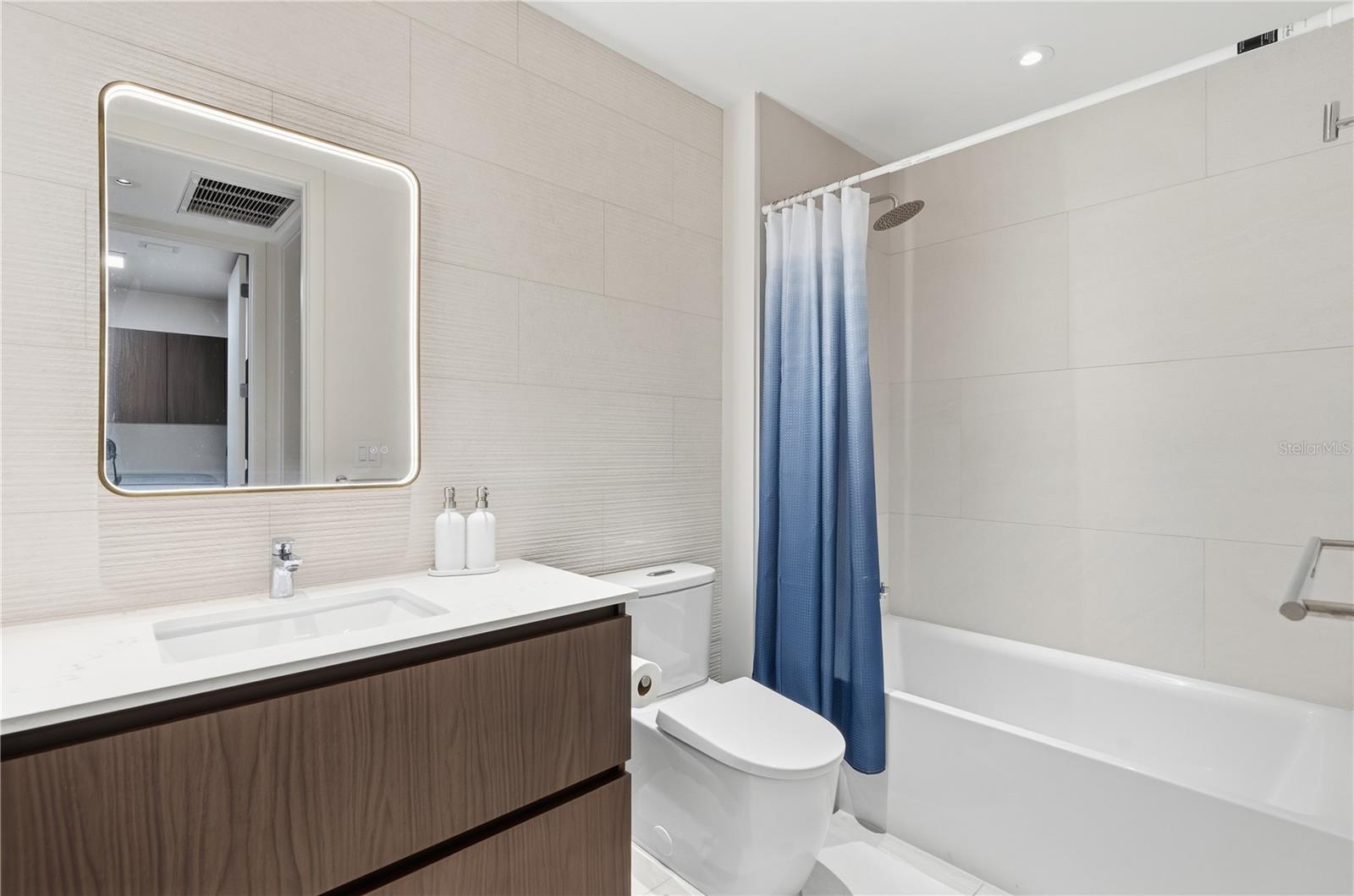 SERENA BY THE SEA - Residential