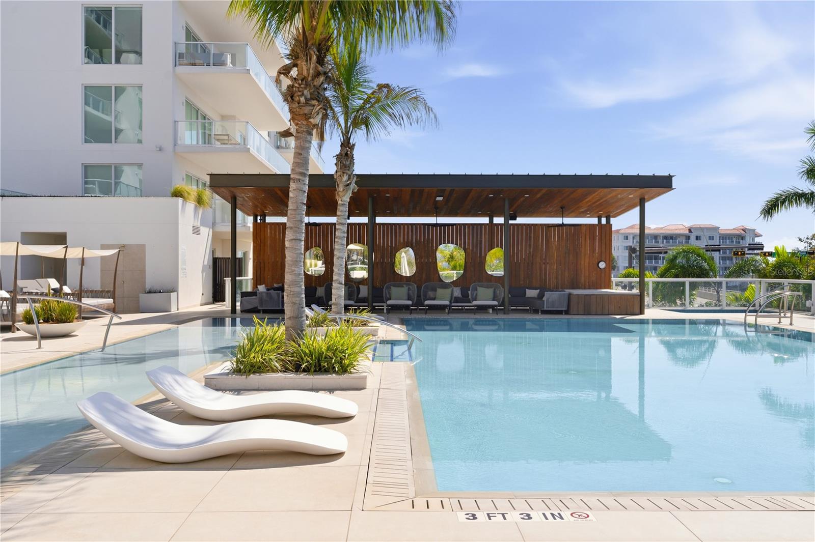 SERENA BY THE SEA - Residential