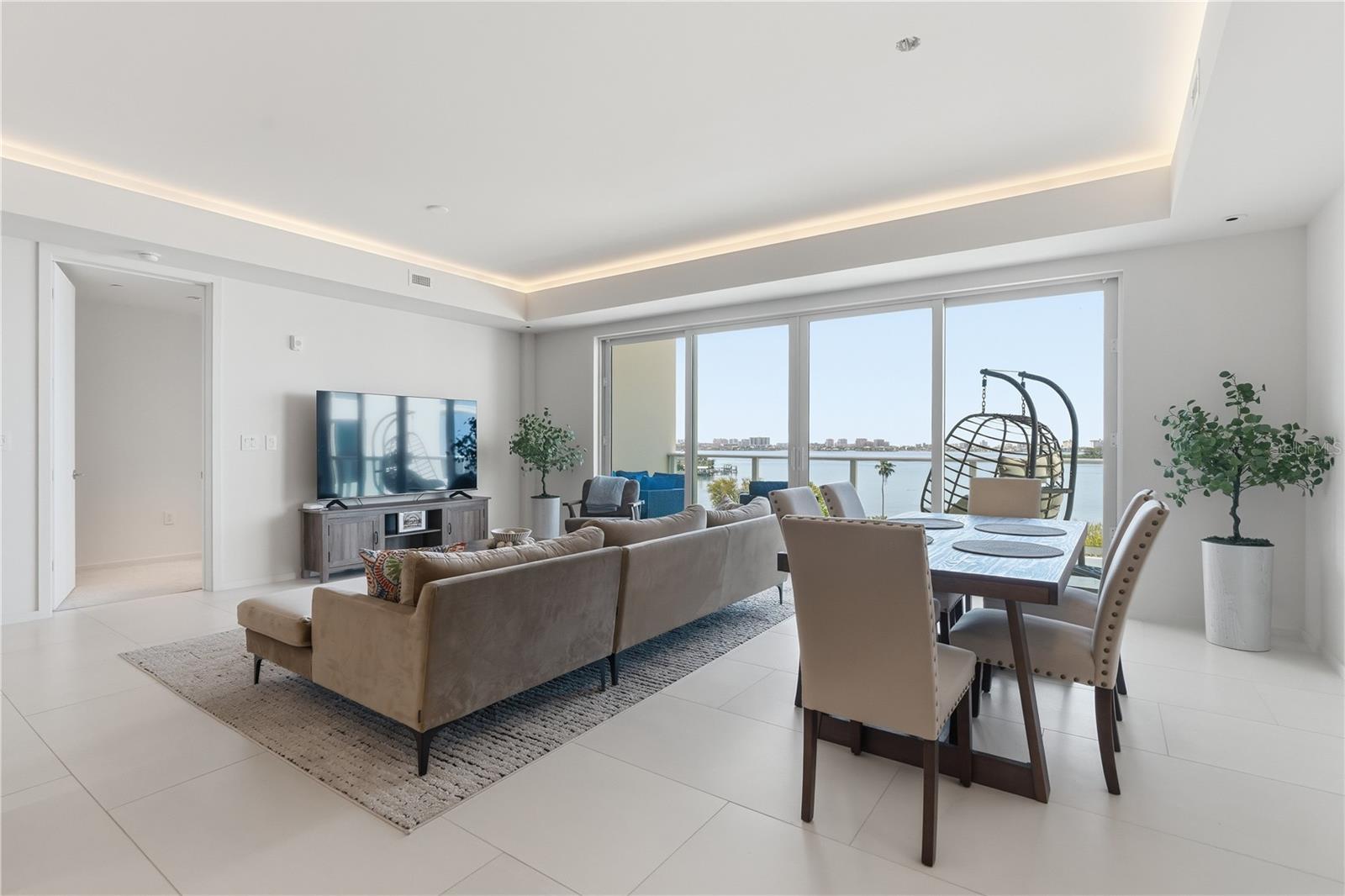 SERENA BY THE SEA - Residential