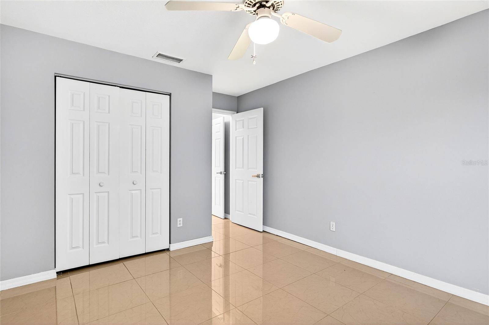 PIDGEON PARK - Residential Lease