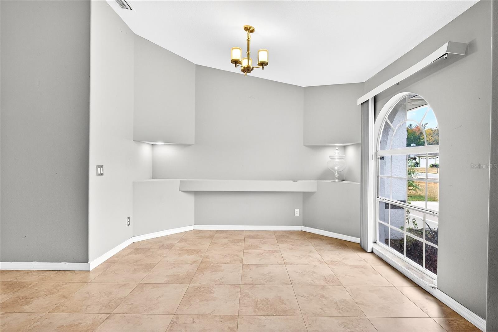 PIDGEON PARK - Residential Lease