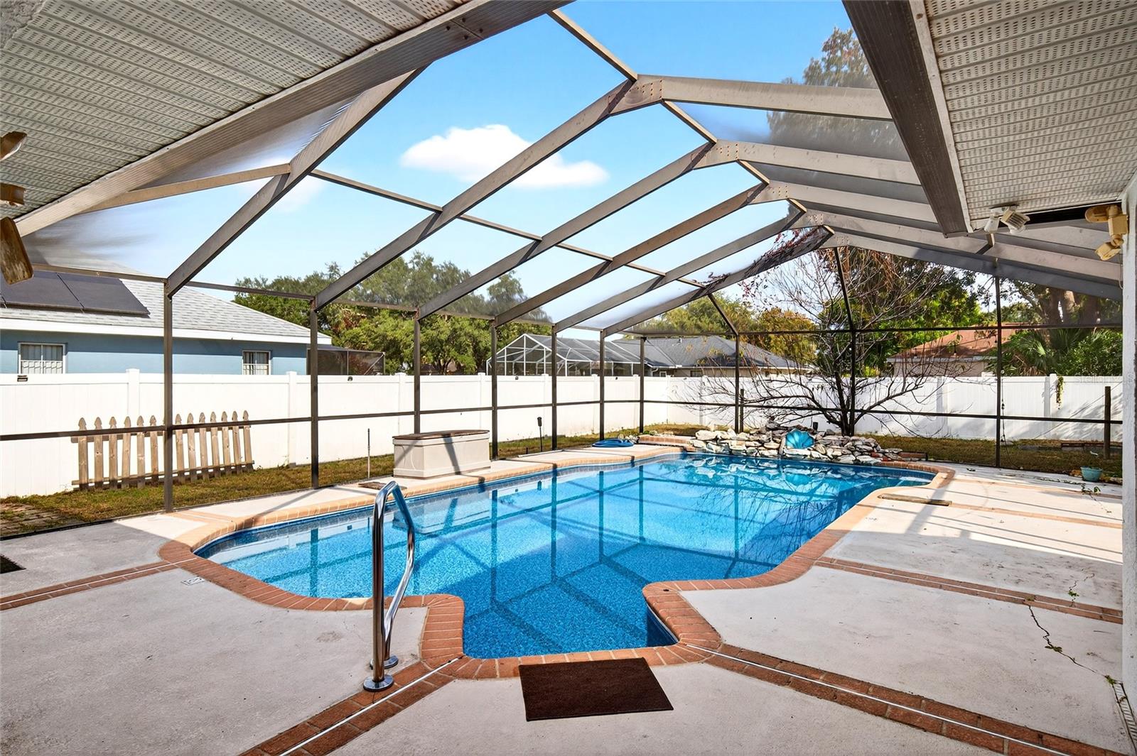 PIDGEON PARK - Residential Lease