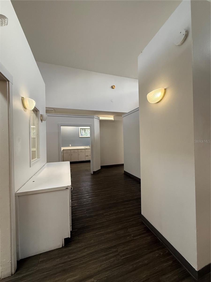 SOUTH PINE - Commercial Lease