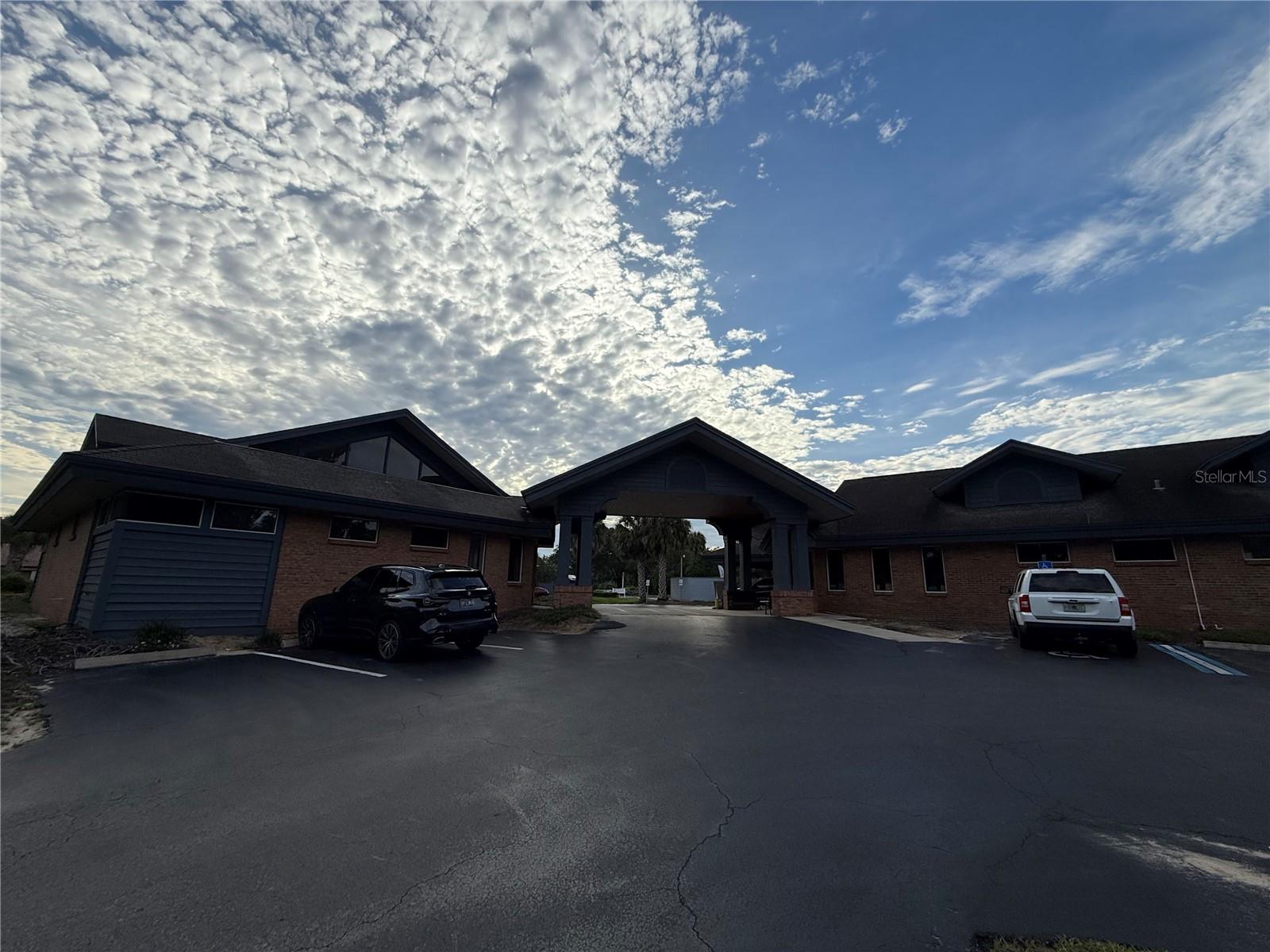 SOUTH PINE - Commercial Lease