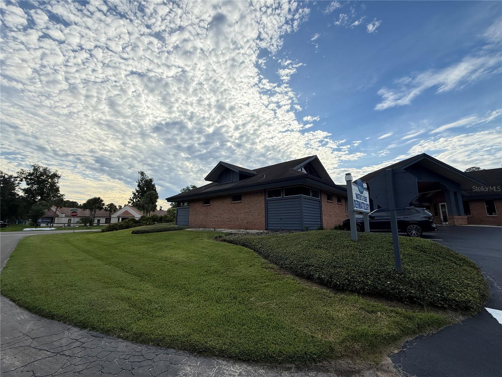 SOUTH PINE - Commercial Lease