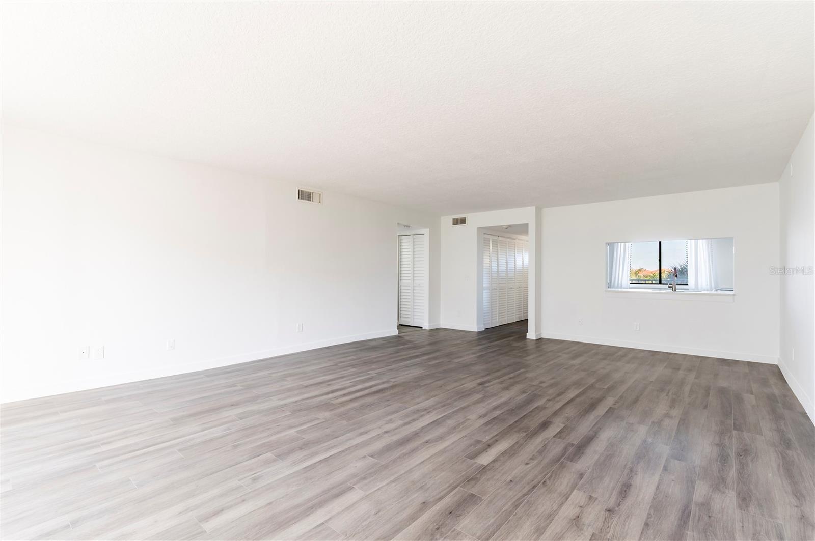 HARBOUR THE CONDO - Residential