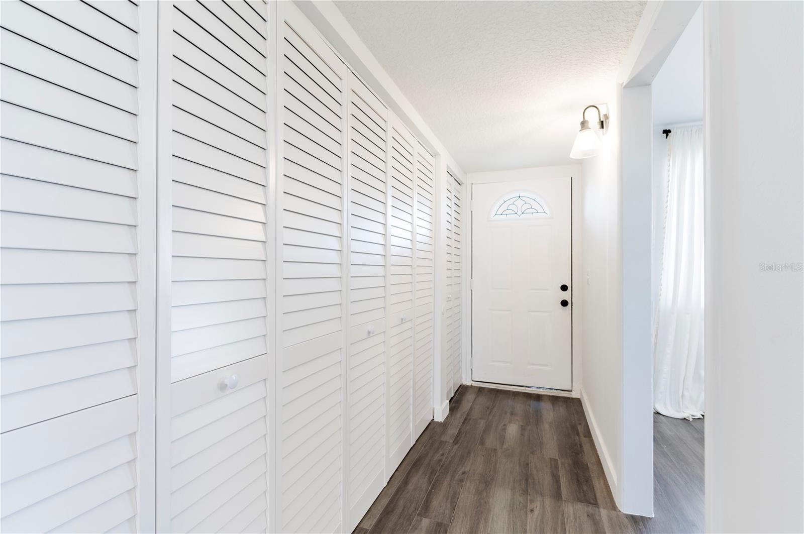 HARBOUR THE CONDO - Residential