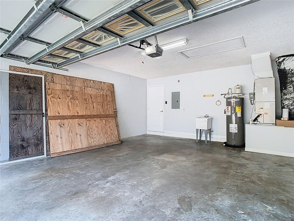 listing image 42