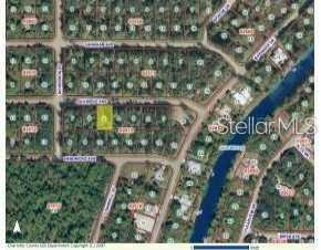 YOUR PIECE OF PARADISE with quick access to world-class boating, fishing, golf, shopping, restaurants, medical facilities, and so much more! Only 16 miles to Manasota Key Beach! No deed restrictions! NOT in flood zone! No HOA or CDD! Great price! Act quickly!!