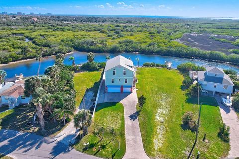 A home in TAMPA