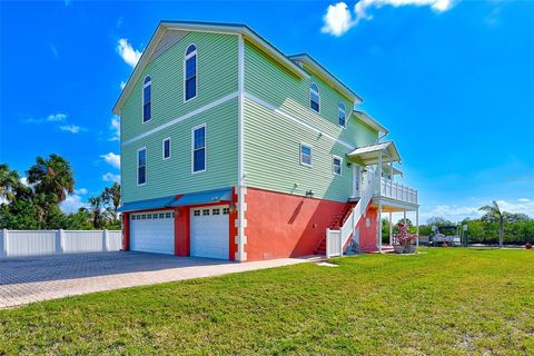 A home in TAMPA