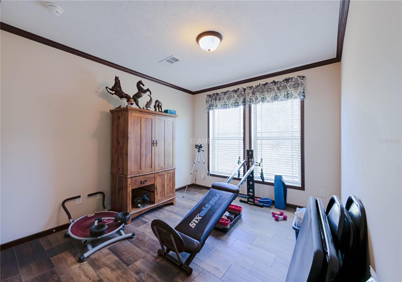 TRIPLE CROWN FARMS UN III - Residential