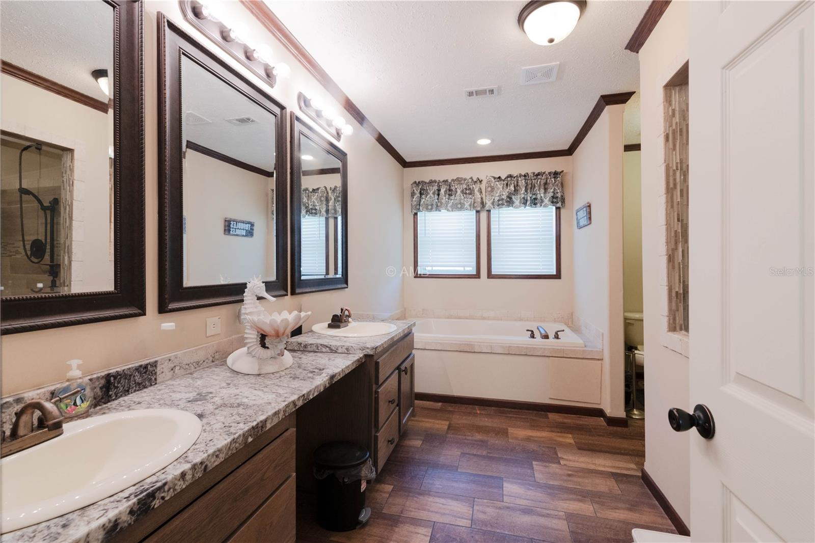 TRIPLE CROWN FARMS UN III - Residential