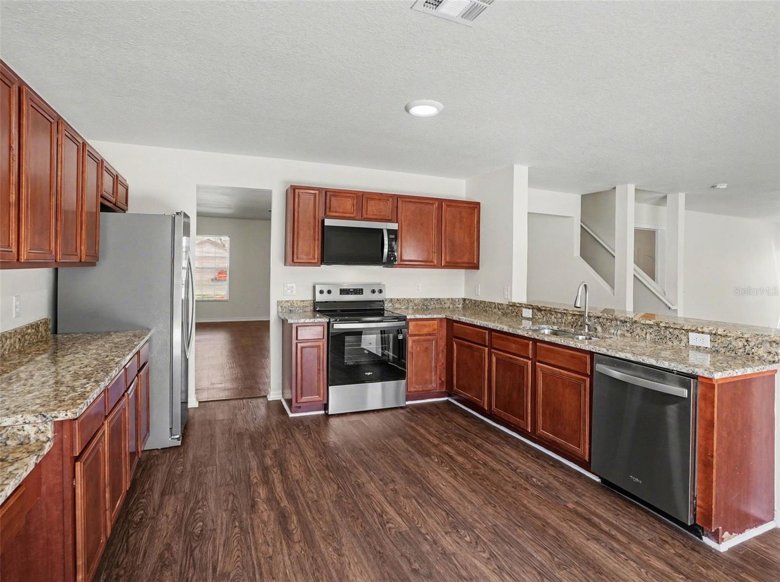 WATERFORD TRLS PH 02 - Residential