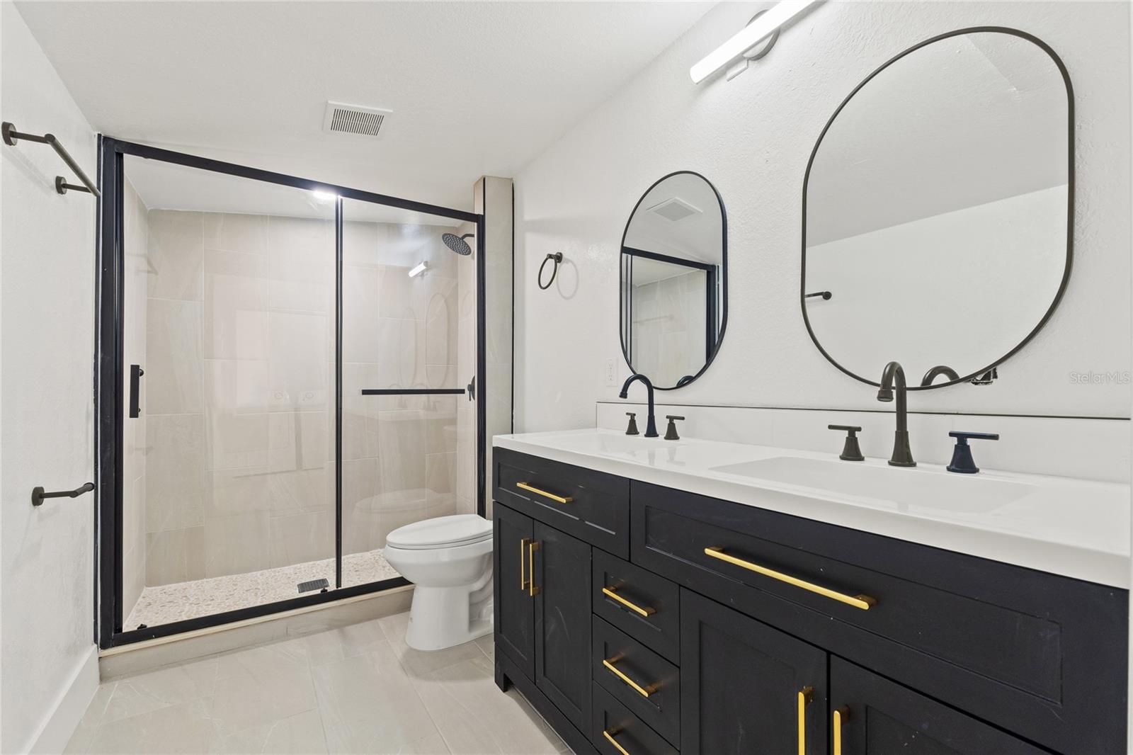 RIVIERA SUB - Residential Lease