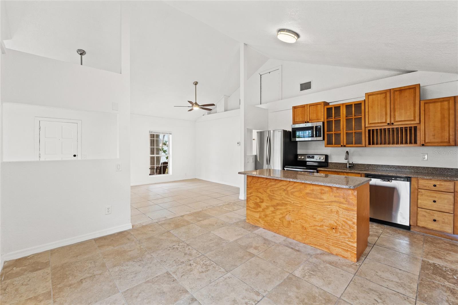 RIVIERA SUB - Residential Lease