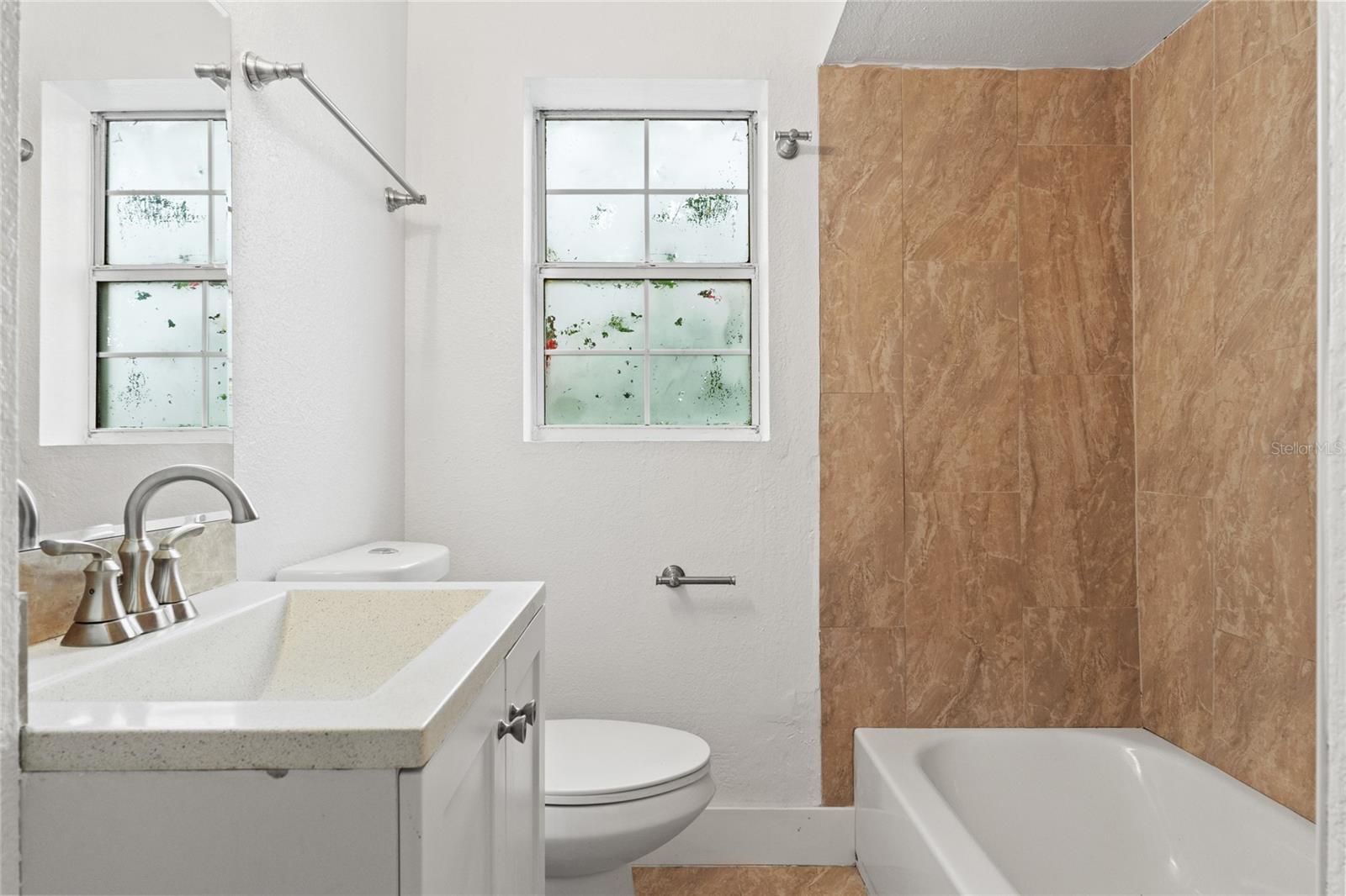 RIVIERA SUB - Residential Lease