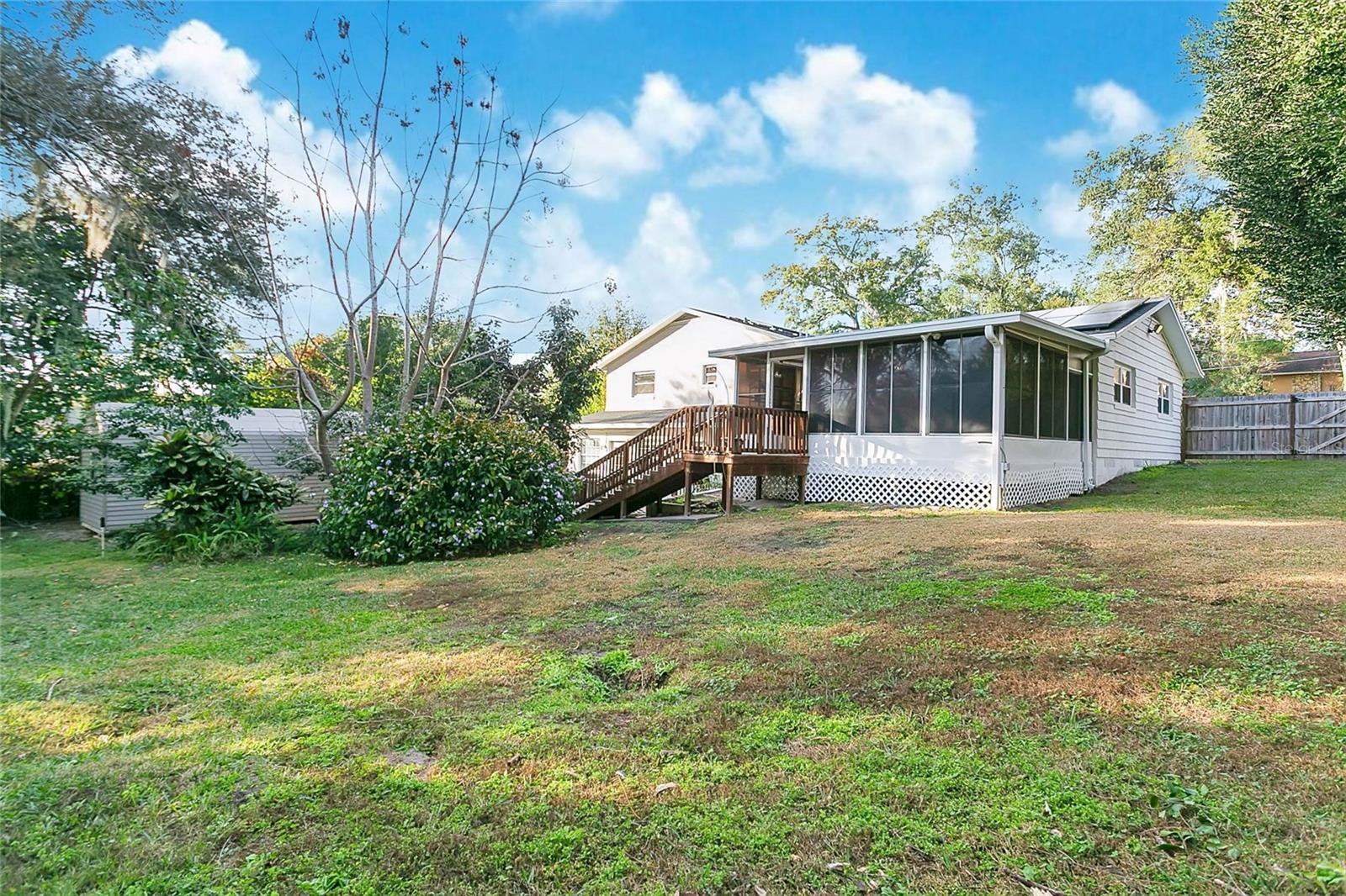 LAKE MENDELIN ESTATES - Residential