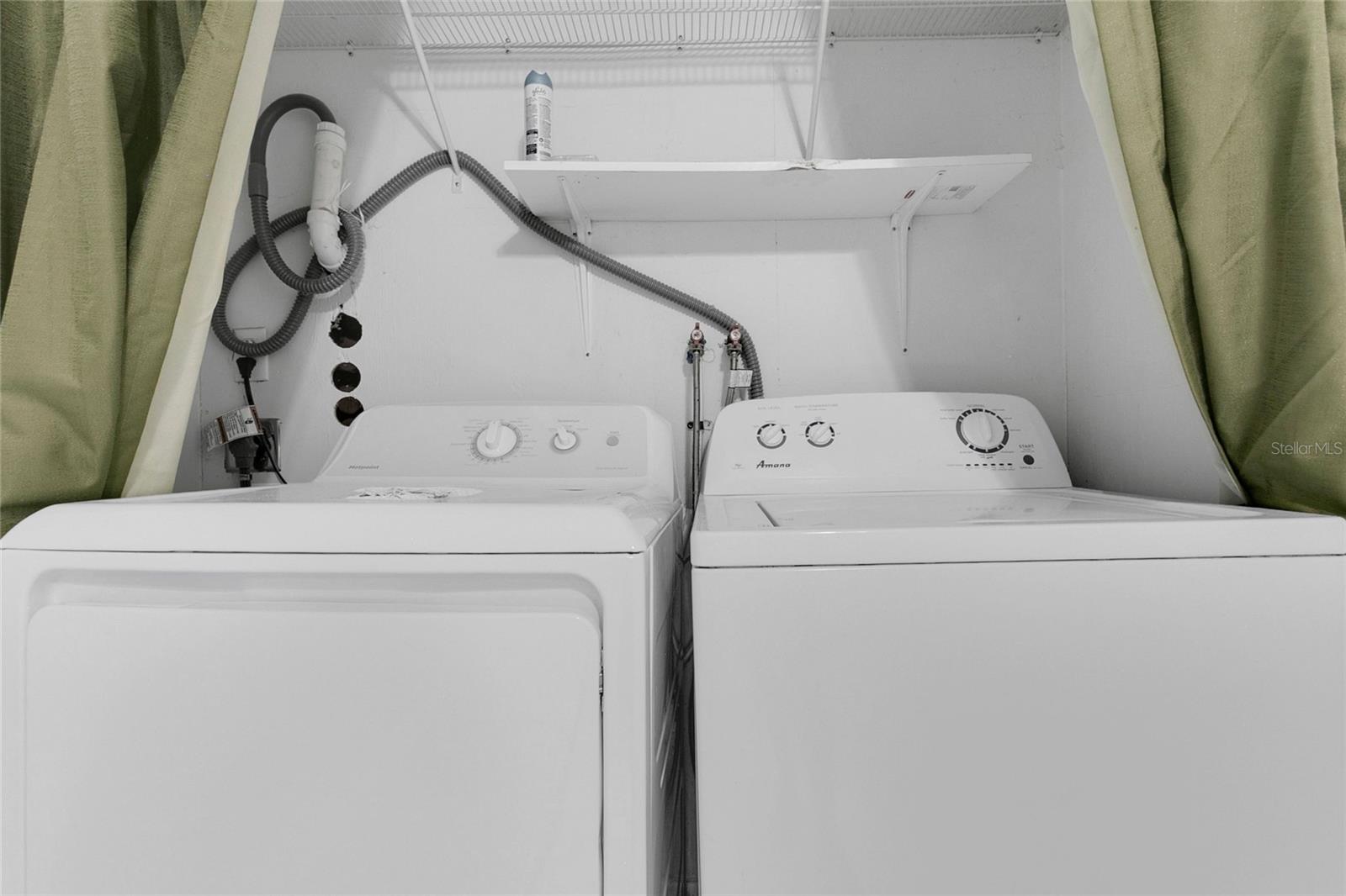 LAKE MENDELIN ESTATES - Residential