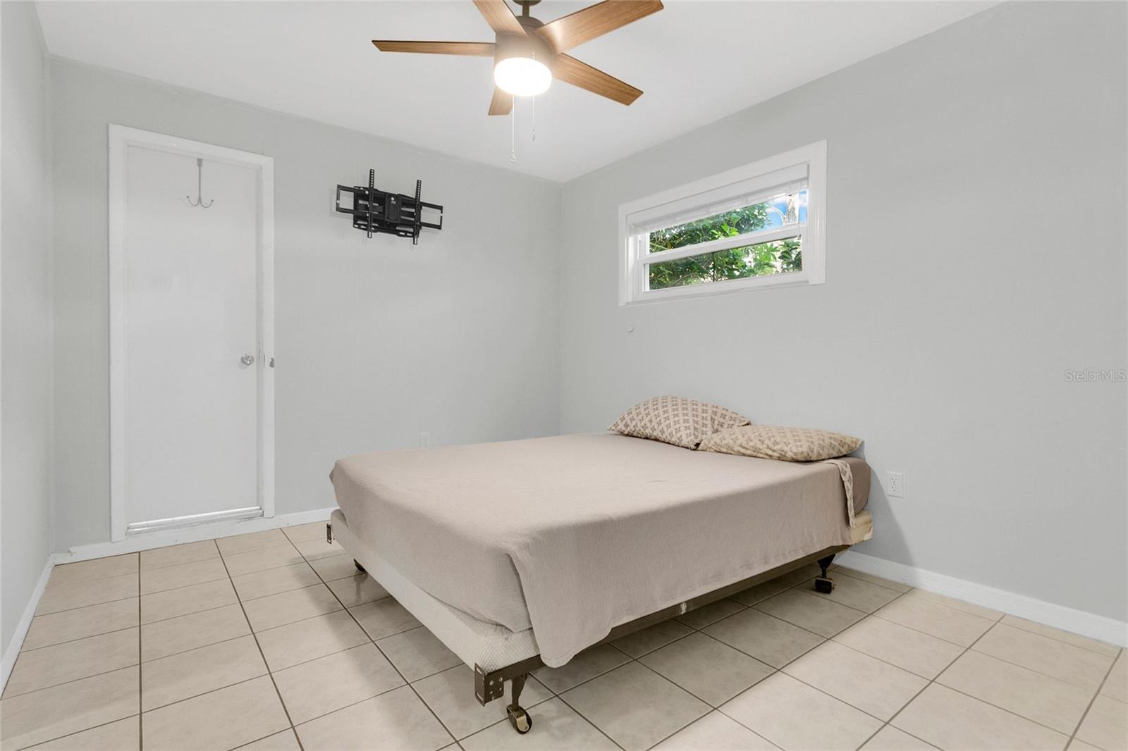 LAKE MENDELIN ESTATES - Residential