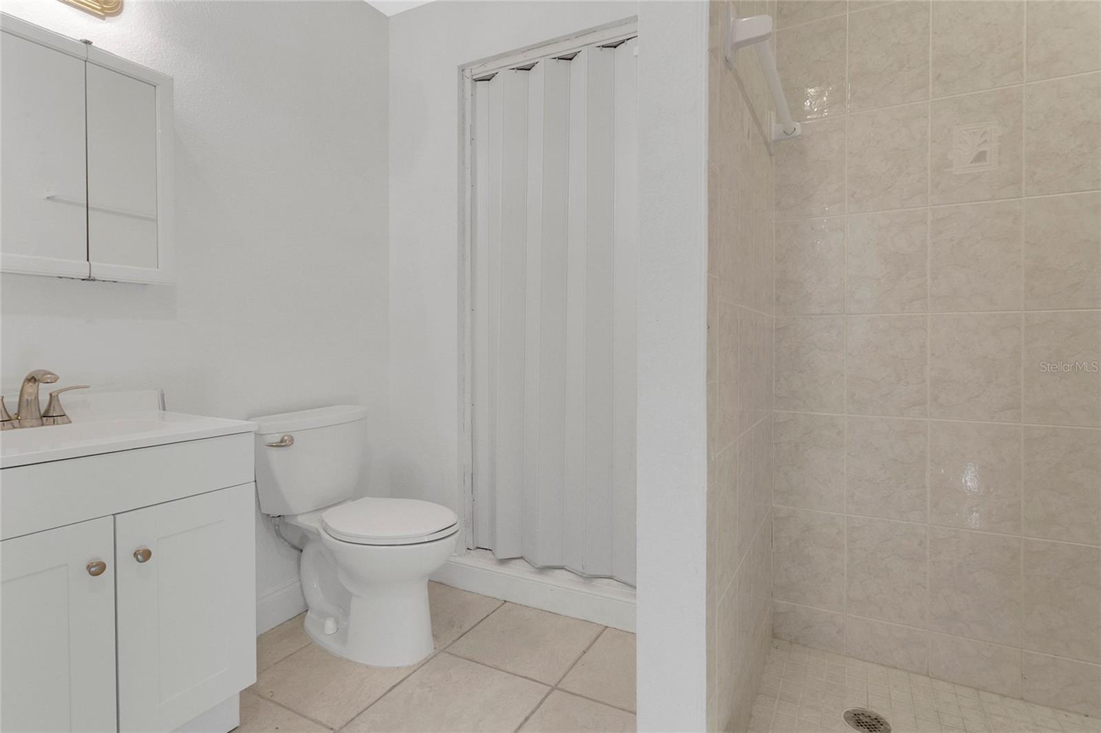 LAKE MENDELIN ESTATES - Residential