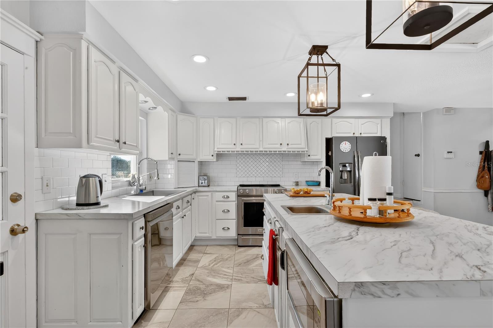 LAKE MENDELIN ESTATES - Residential