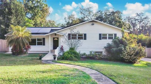 Photo of 2704 Mendelin Street, Apopka, FL 32703 (MLS # O6375820)