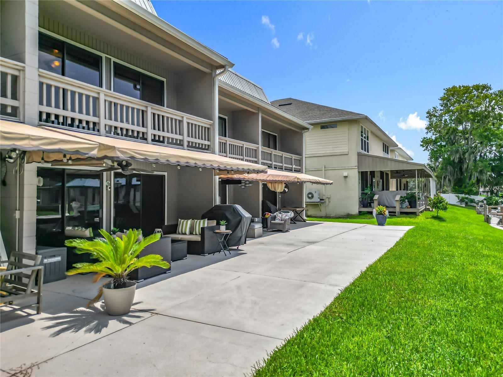 ONE CONDO - Residential