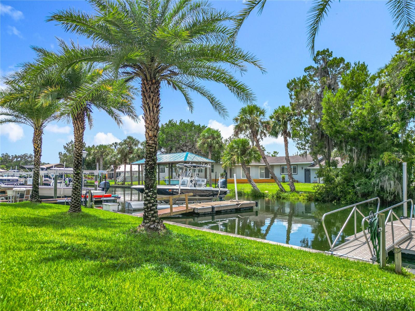 ONE CONDO - Residential