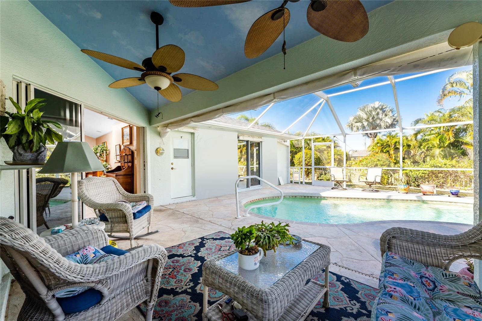 ROTONDA WHITE MARSH - Residential