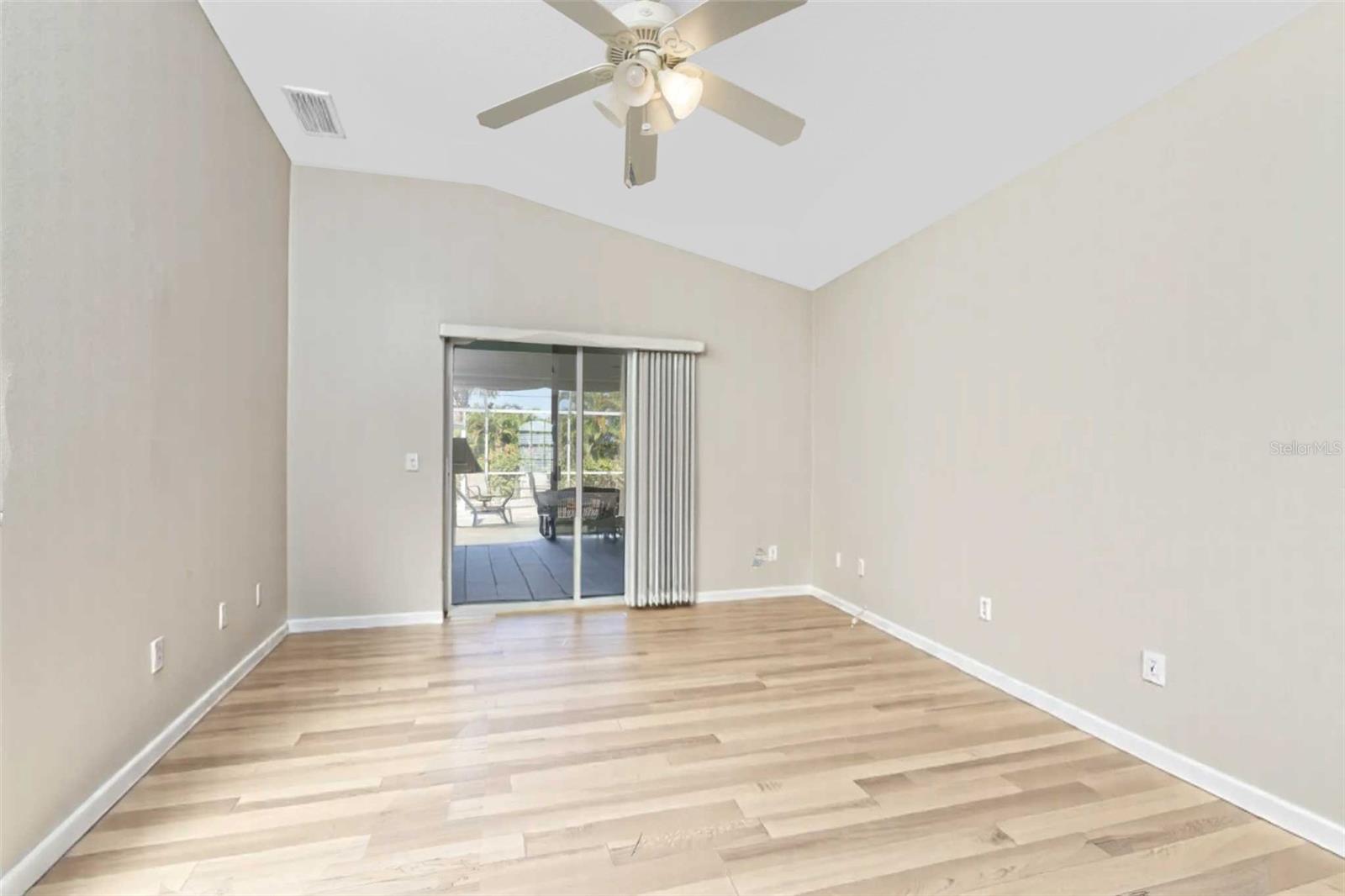 ROTONDA WHITE MARSH - Residential