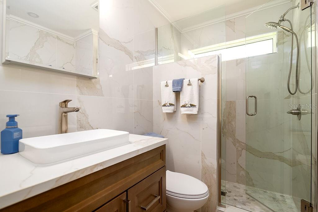 RUNAWAY BAY - Residential