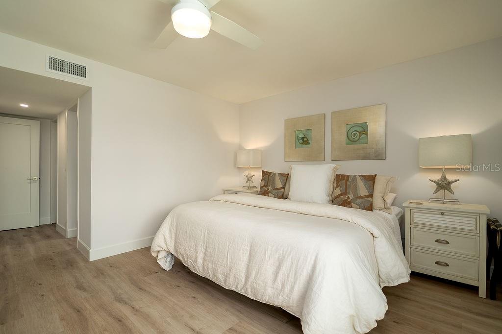 RUNAWAY BAY - Residential