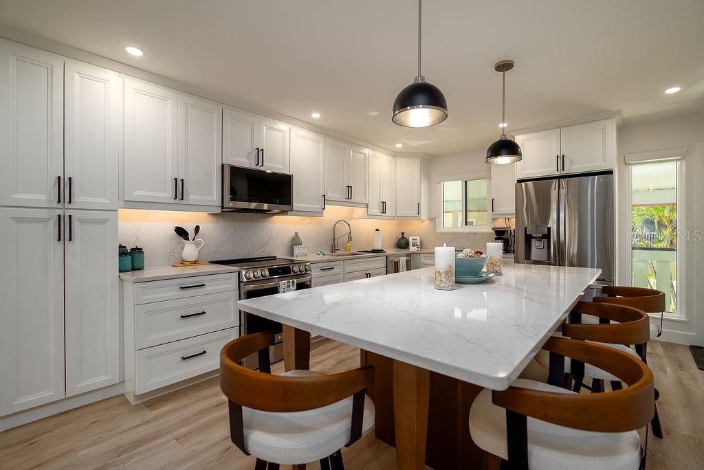 1801 GULF DRIVE N 276