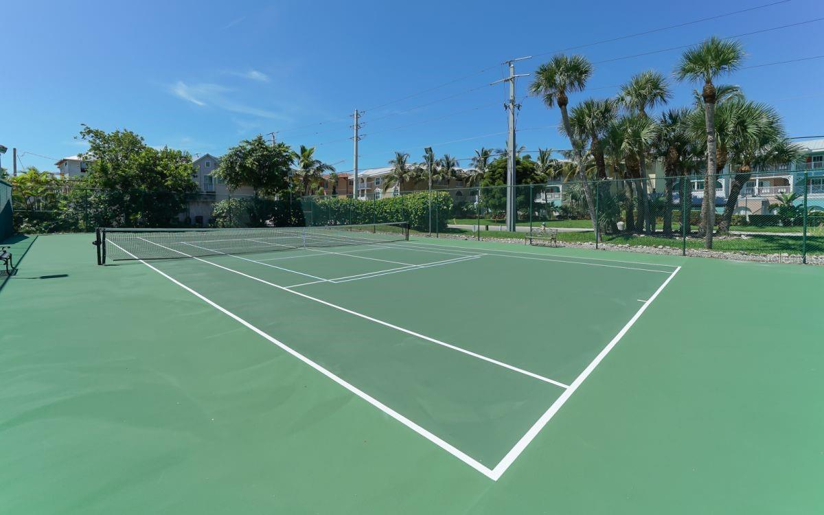 RUNAWAY BAY - Residential