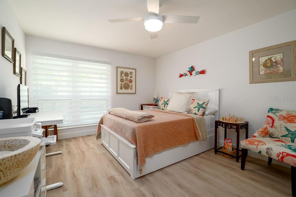 RUNAWAY BAY - Residential