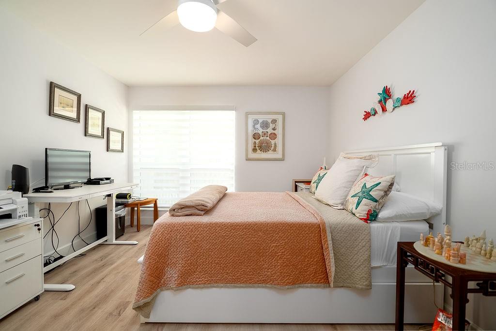 RUNAWAY BAY - Residential