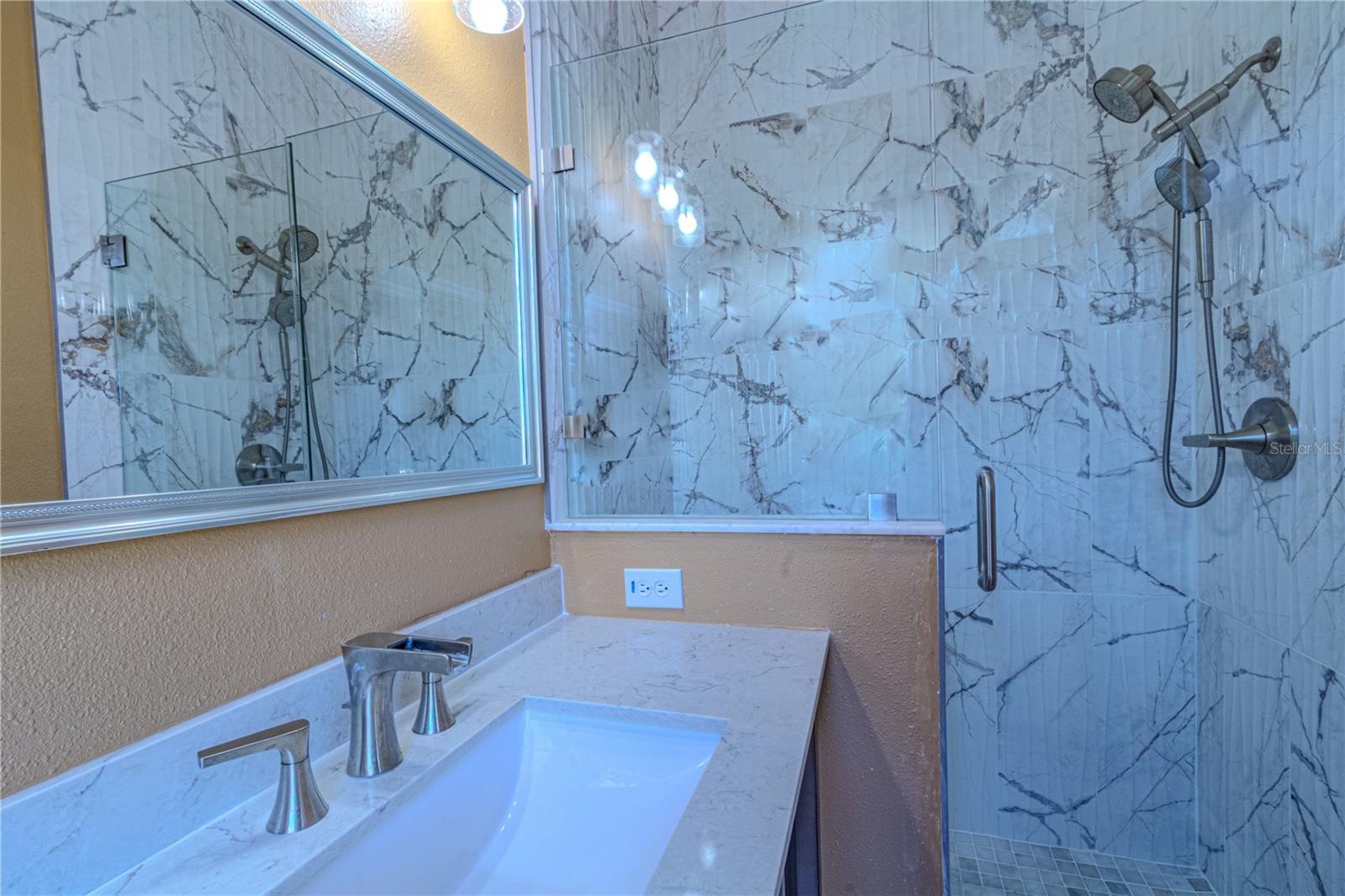 DANIELS LNDG A-J - Residential Lease