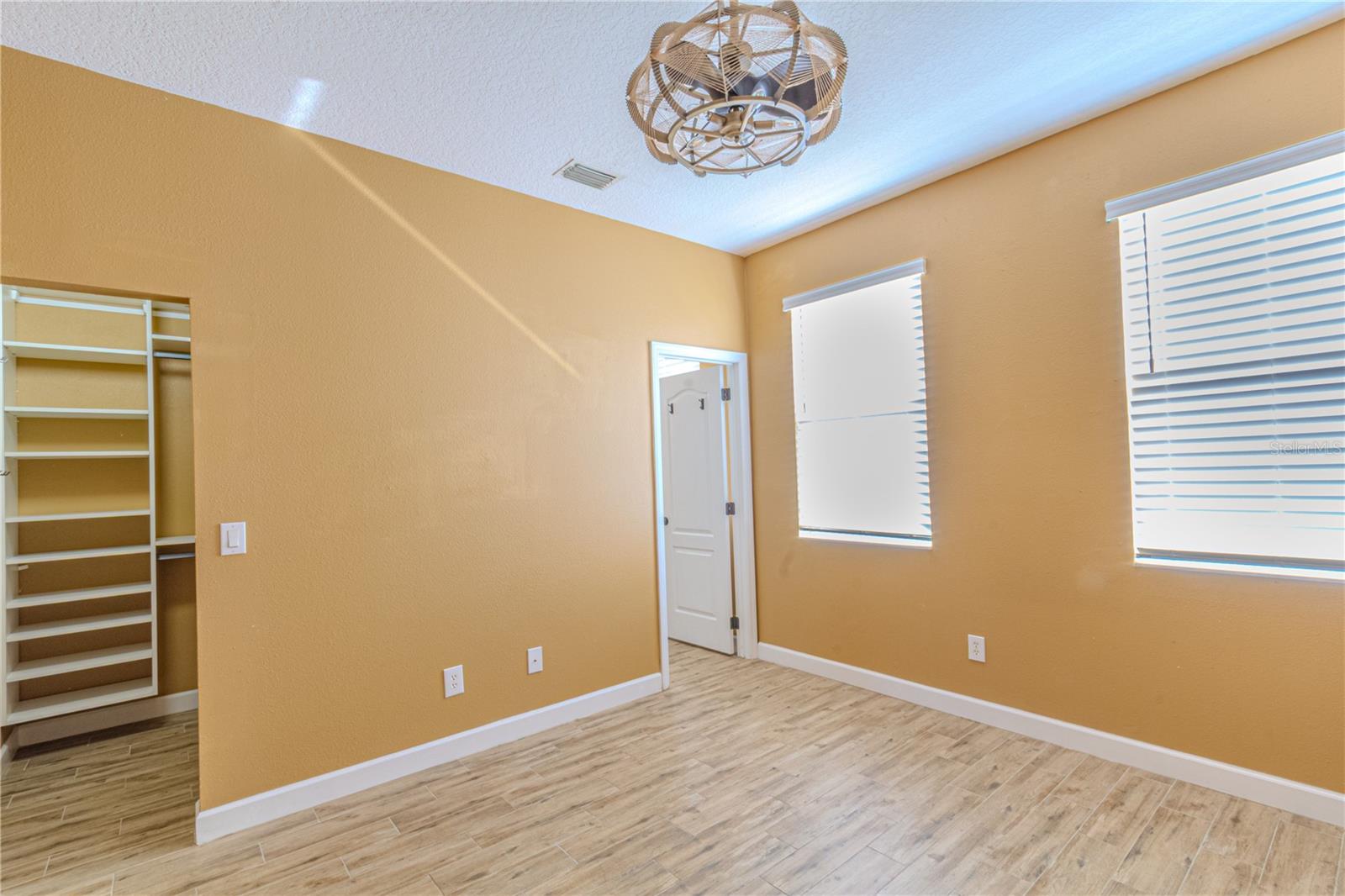 DANIELS LNDG A-J - Residential Lease