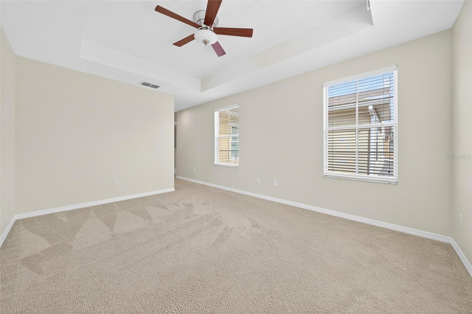 CLAYTON CROSSING TWNHMS SECOND AMD - Residential Lease