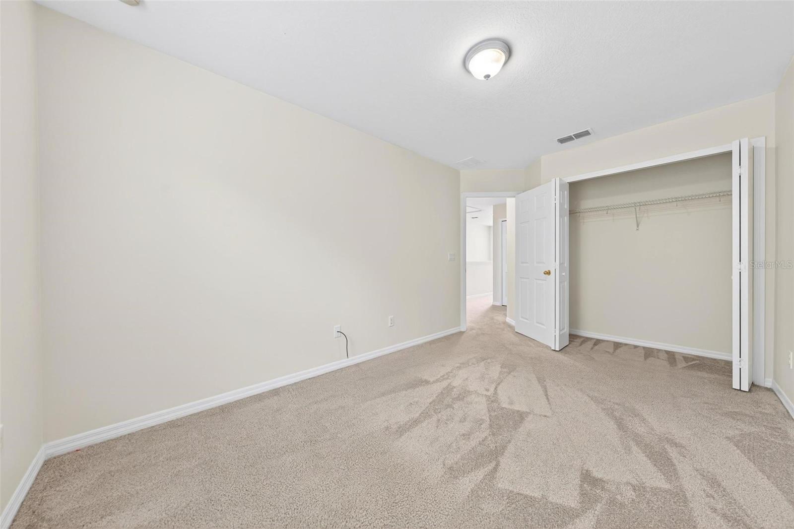 CLAYTON CROSSING TWNHMS SECOND AMD - Residential Lease