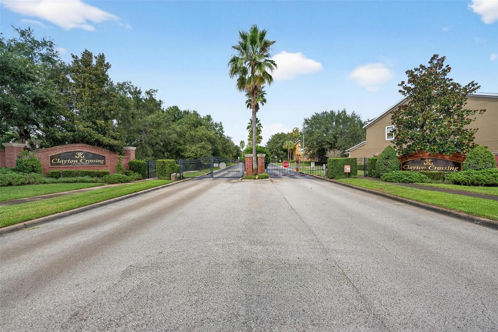 CLAYTON CROSSING TWNHMS SECOND AMD - Residential Lease